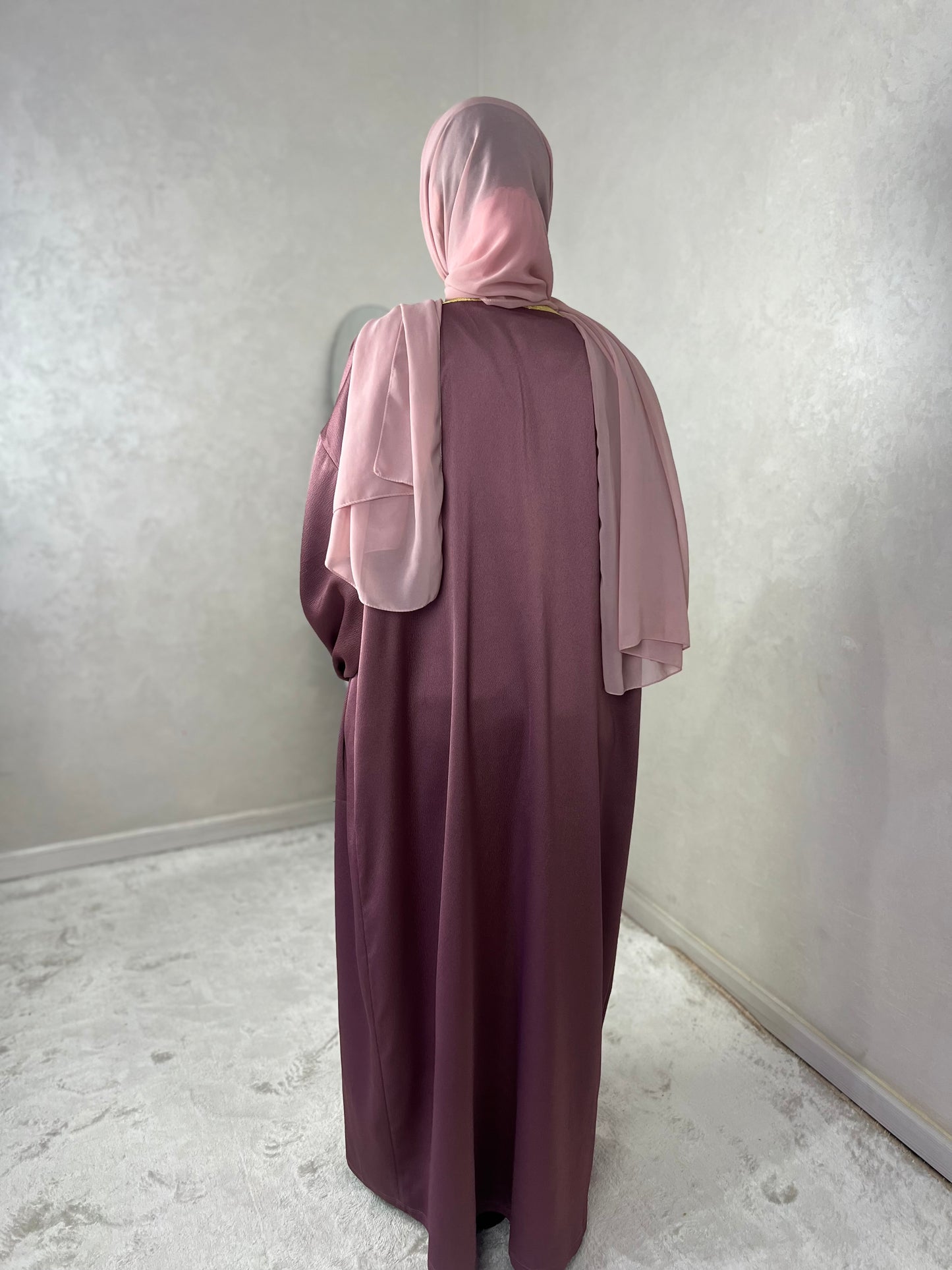A- Kimono en drap de soie et Kmis