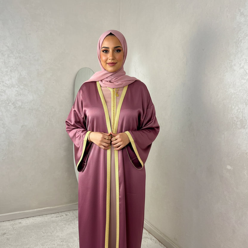 A- Kimono en drap de soie et Kmis