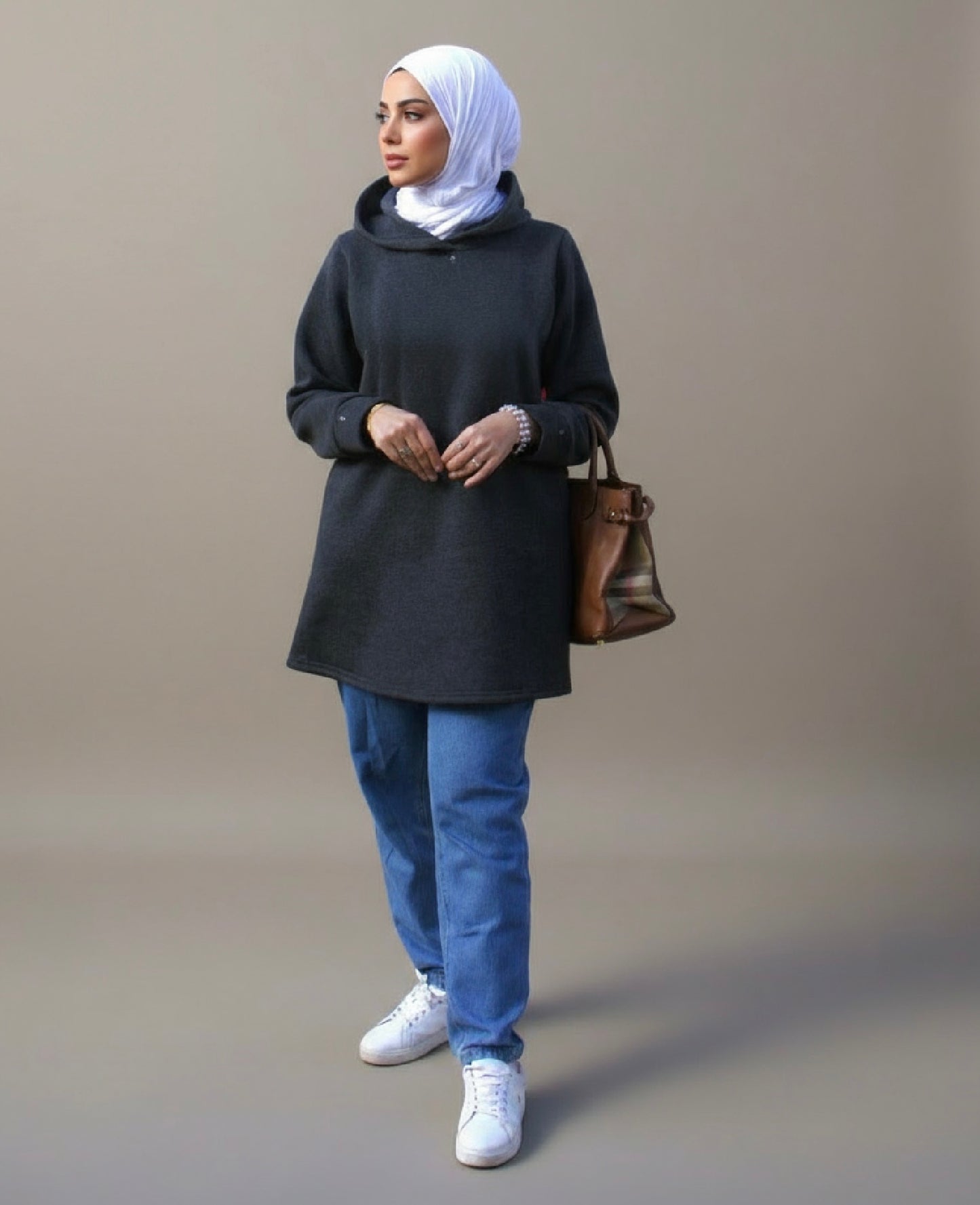Capuche Nejma
